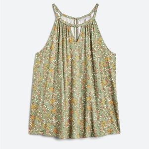 Plus Size Keyhole Halter Top